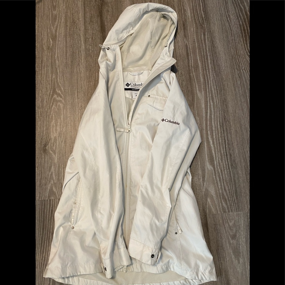 Size small Columbia lightweight windbreaker jacket